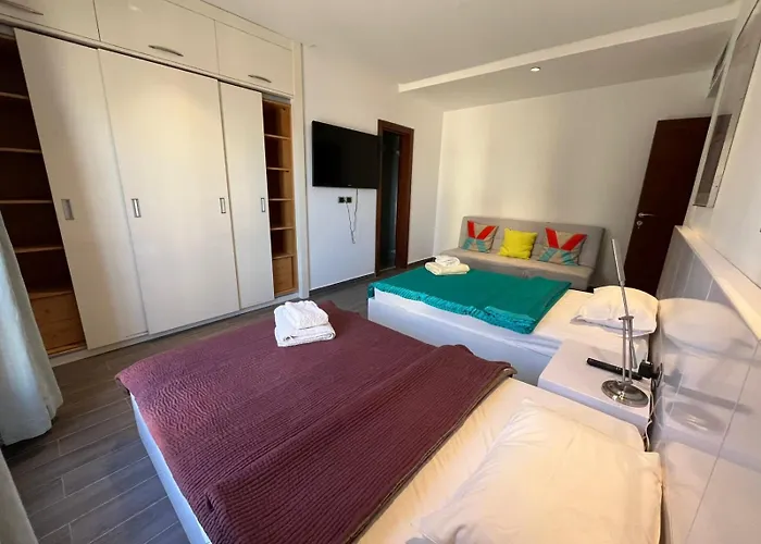 Stunning 3 Beds Apt - New Marina - El Gouna